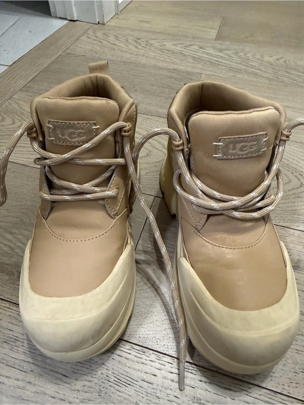 UGG Kids Beige/Tan Lace-Up Winter Boots